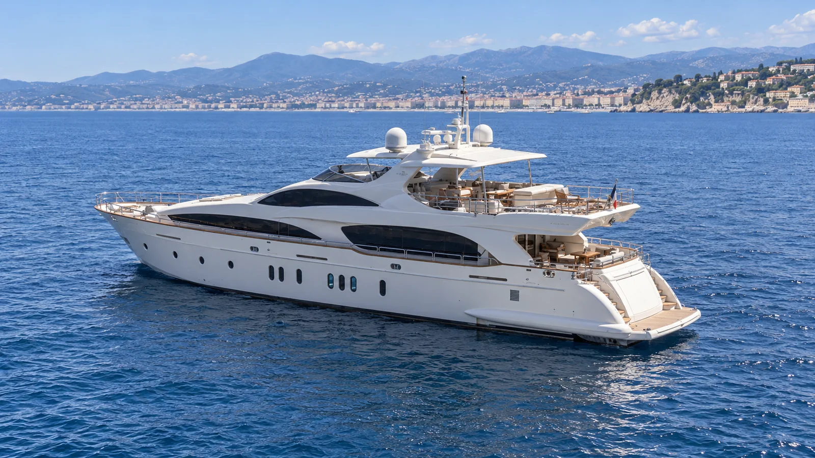 Azimut 116