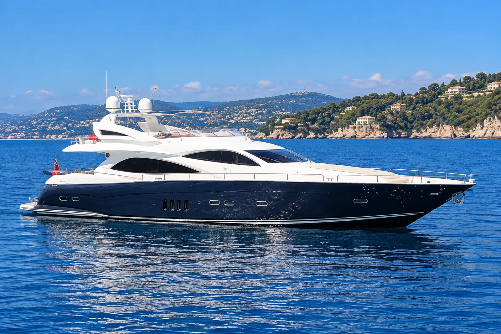 Sunseeker 90 Yacht
